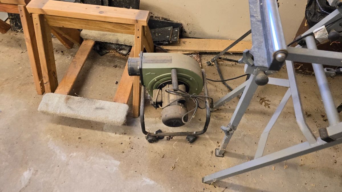 Handyman Heaven in Ponder: Loads of Power Tools, Golf Cart, Trailers, Remington Statues, and more!