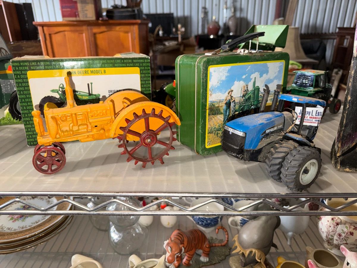 Era Area Estate Sale