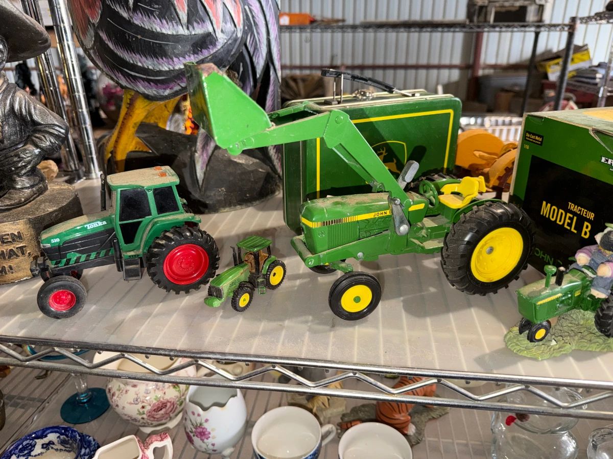 Era Area Estate Sale