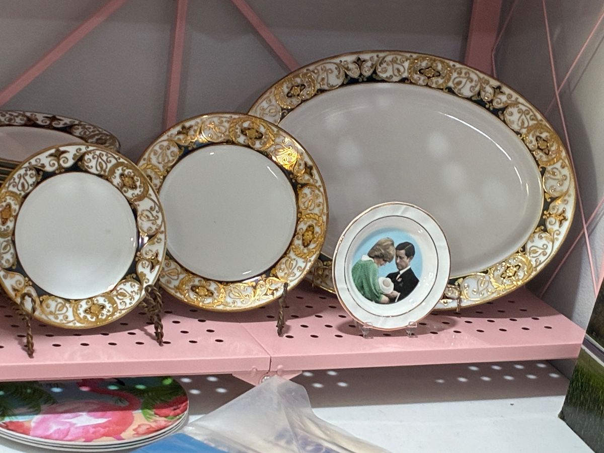 FAB Overload: Vintage Cool Stuff, Antiques, Art, RARE Pieces