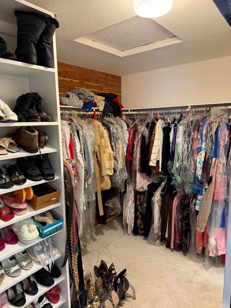 San Clemente Estate Sale by SoCal Home Clear Outs
