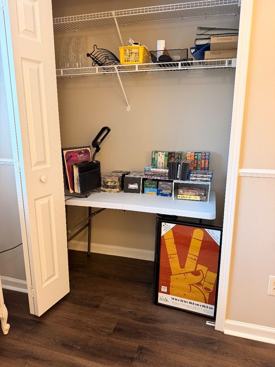 Retro Relics Estate Sale Liquidators