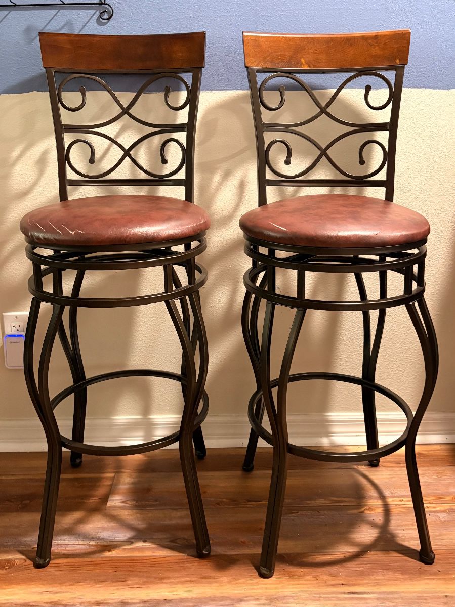 Weekend Treasure Hunt - Furniture, Coastal Decor, Home Essentials & More!