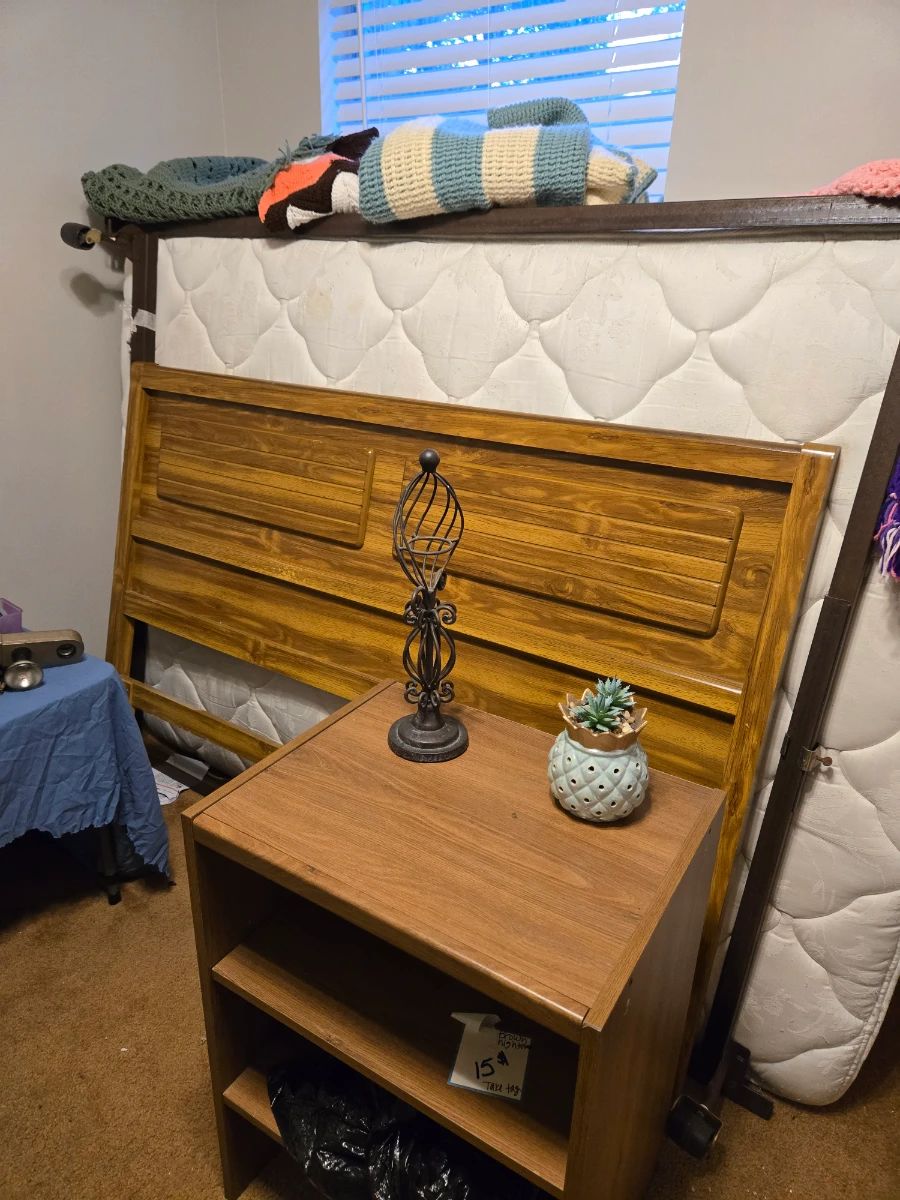 Many Funishings and Collectibles
