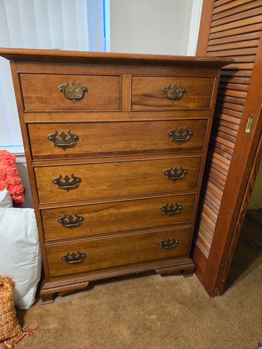 Many Funishings and Collectibles