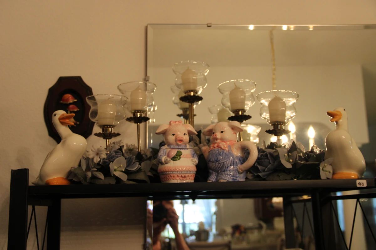 VILLAGE OF HADLEY EVERYTHING VINTAGE AND CHRISTMAS IN JULY