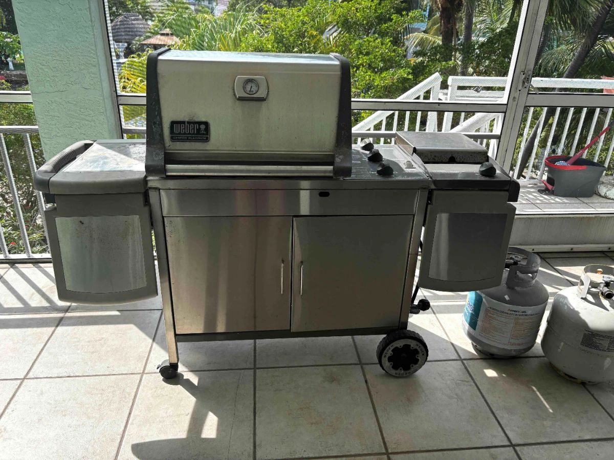 SARA'S ESTATE SALE for Makers, Teak Lovers & Home Chefs on Plantation Key, MM90