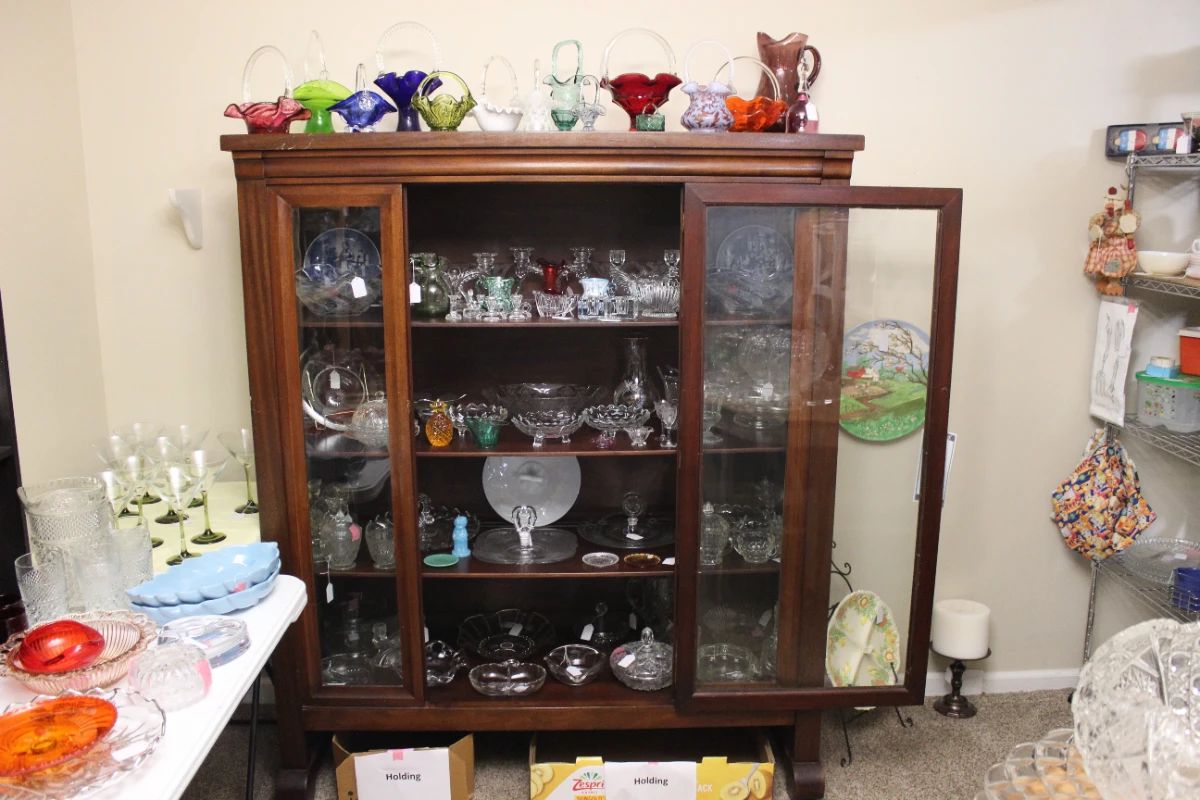 VINTAGE LOVERS DREAM! VINTAGE BUSINESS CLOSING DUE TO HEALTH ISSUES