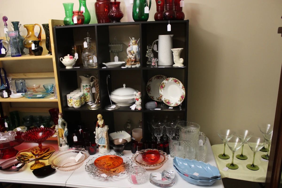 VINTAGE LOVERS DREAM! VINTAGE BUSINESS CLOSING DUE TO HEALTH ISSUES