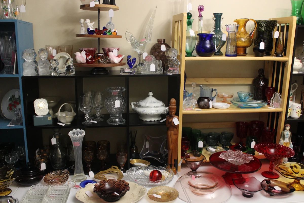 VINTAGE LOVERS DREAM! VINTAGE BUSINESS CLOSING DUE TO HEALTH ISSUES