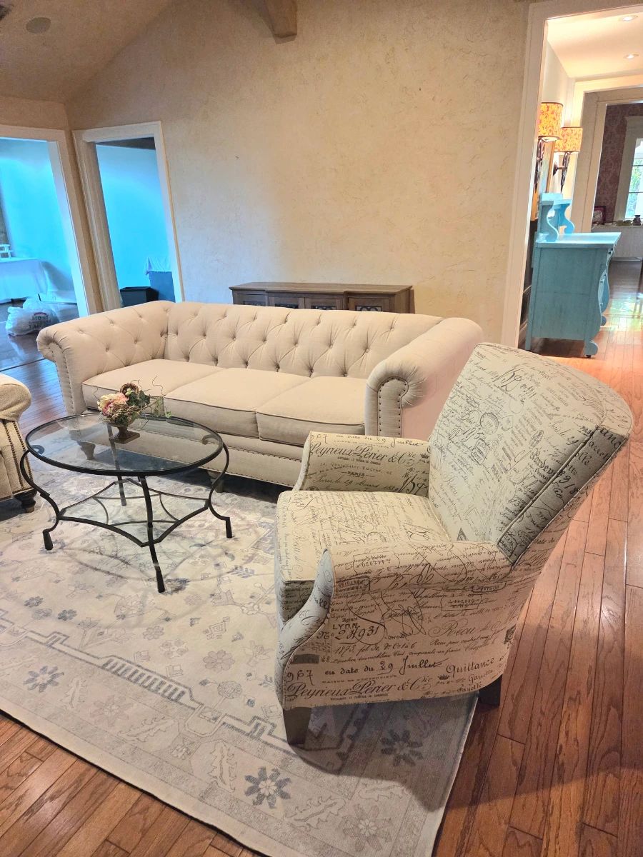 Massive Upscale Moving Sale Located in Corsicana