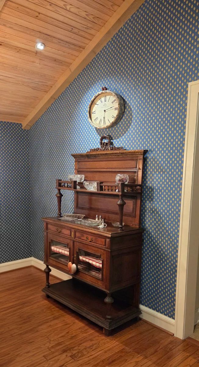 Massive Upscale Moving Sale Located in Corsicana