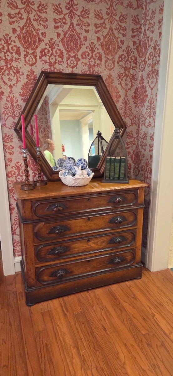 Massive Upscale Moving Sale Located in Corsicana
