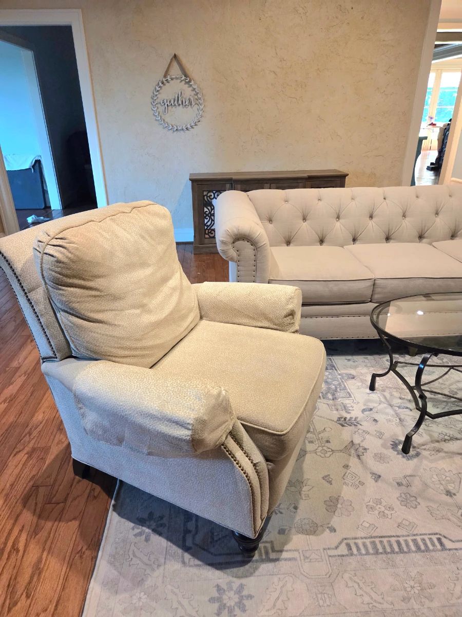 Massive Upscale Moving Sale Located in Corsicana