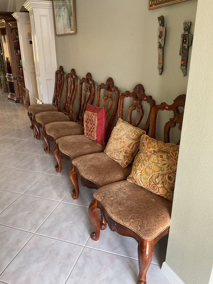 Pop On Through The Village of Poinciana