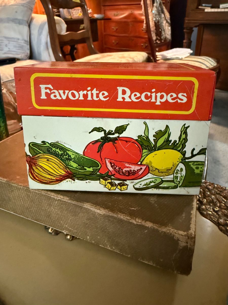 Milone Vintage Estate Sales in Clearwater