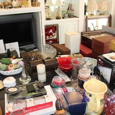 MOVING SALE