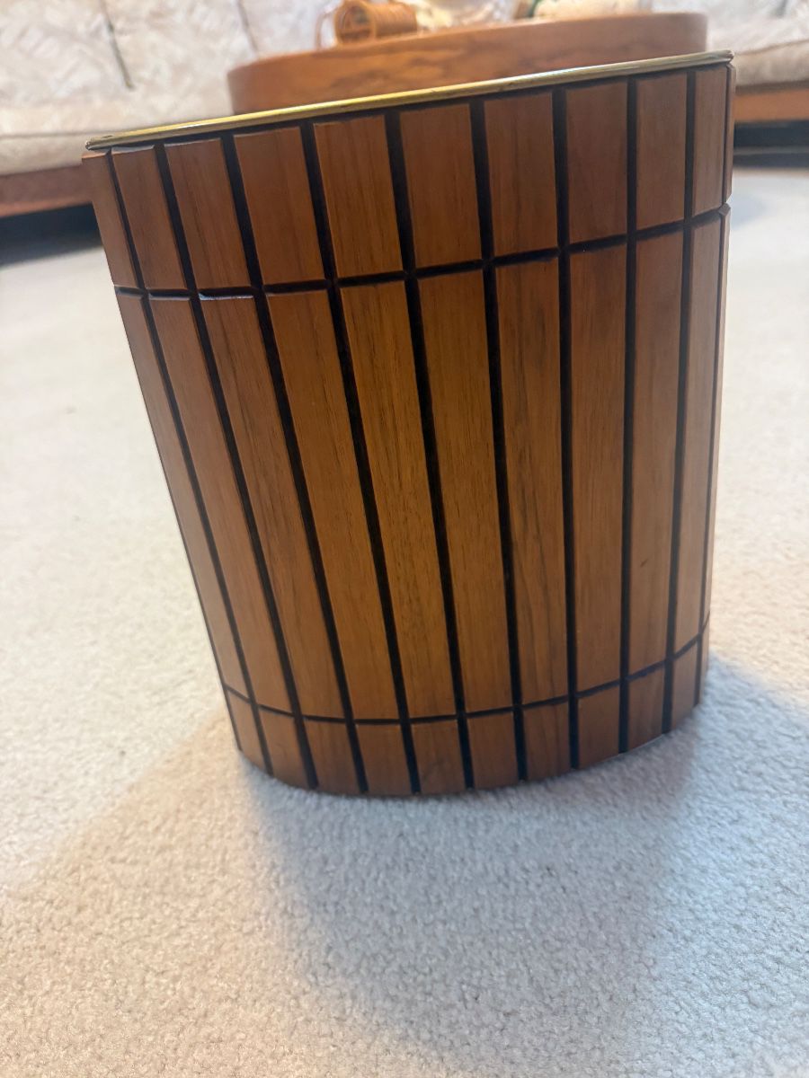 Mid Century Modern Estate Sale by Leigh Shell