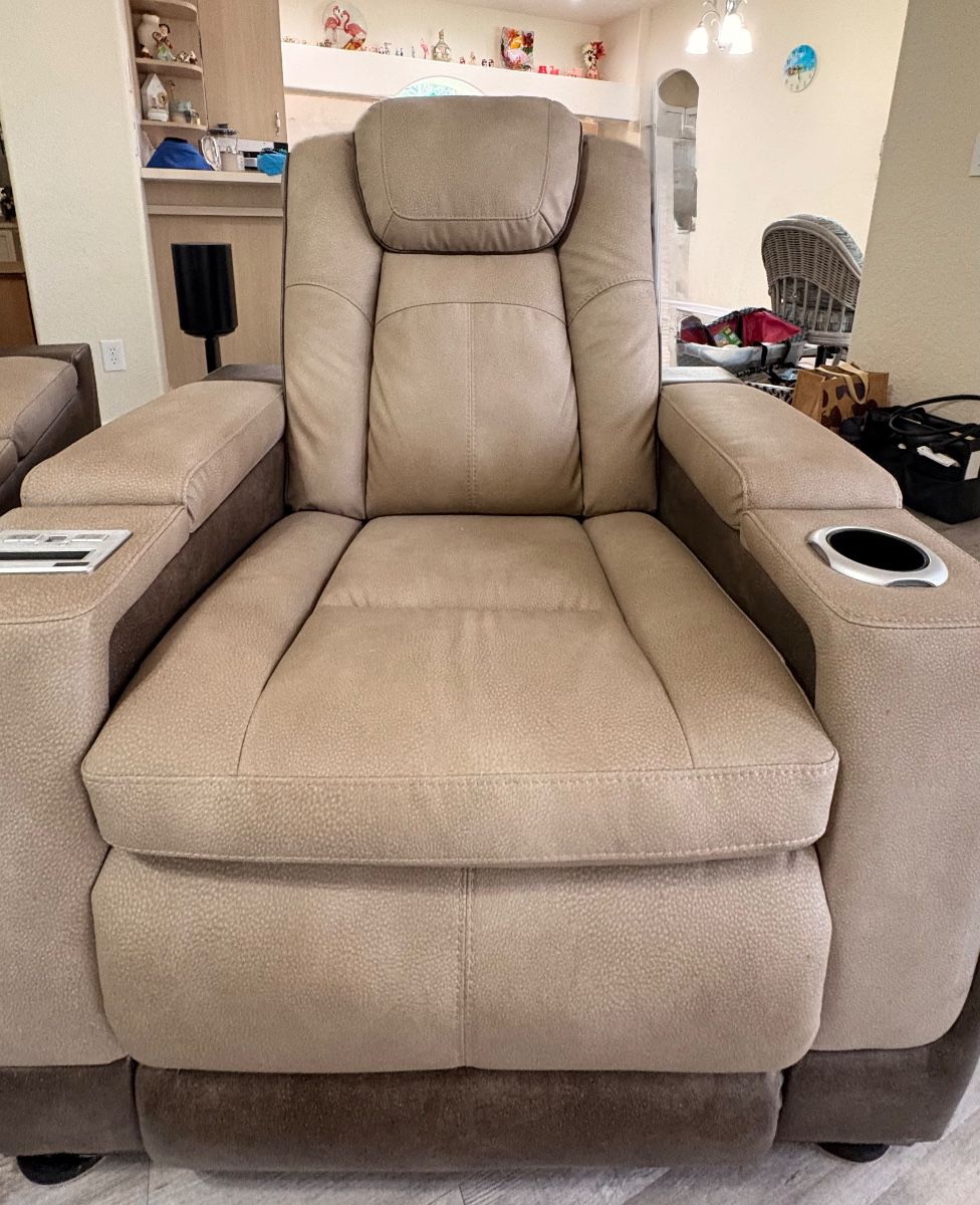 Flamingos, Furniture & Fabulous Finds — 3-Day Estate Sale!