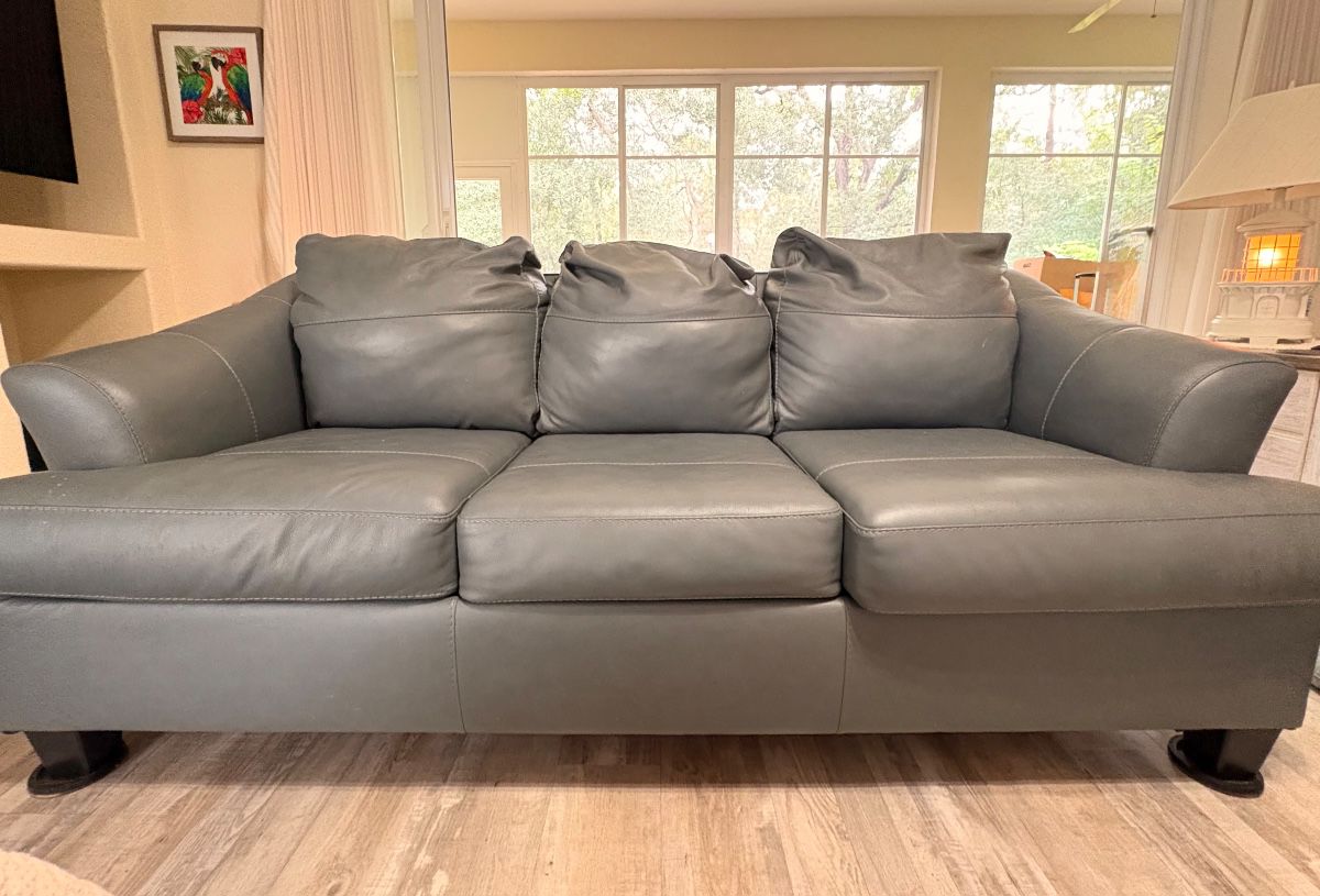 Flamingos, Furniture & Fabulous Finds — 3-Day Estate Sale!