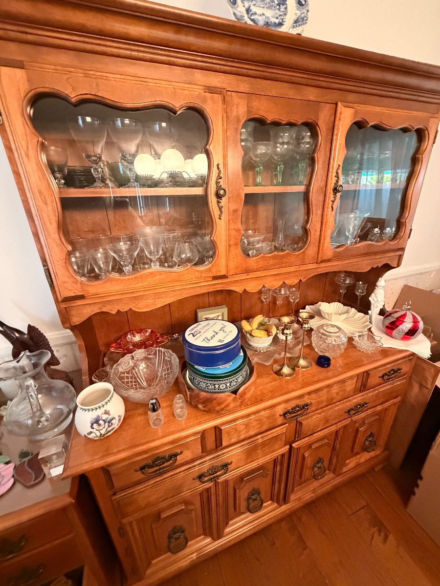 Laguna Hills Estate Sale by SoCal Home Clear Outs LLC