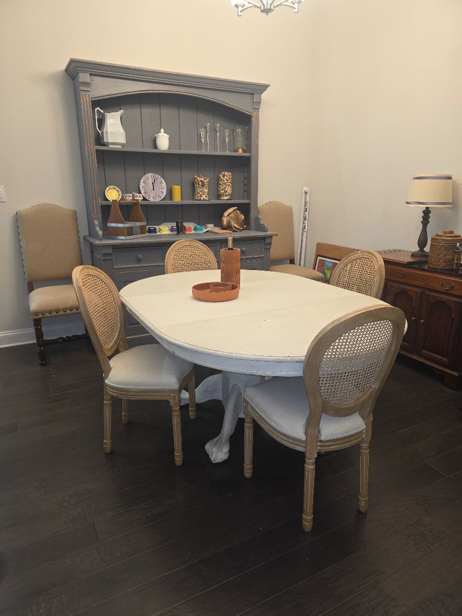 PACKED three day Fairhope Sale