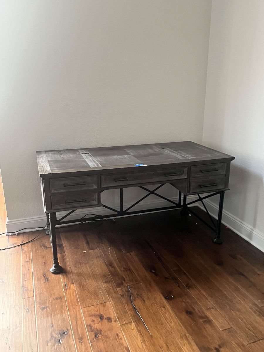 2nd Weekend of Awesome Sale in Family Home