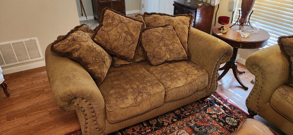 Beacon Woods Estate Sale Hudson FL