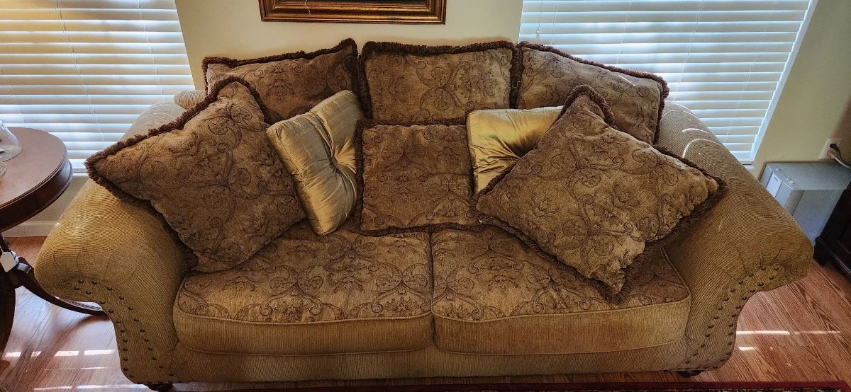 Beacon Woods Estate Sale Hudson FL