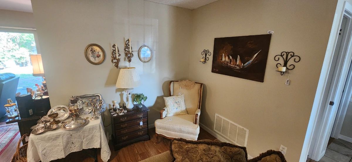 Beacon Woods Estate Sale Hudson FL