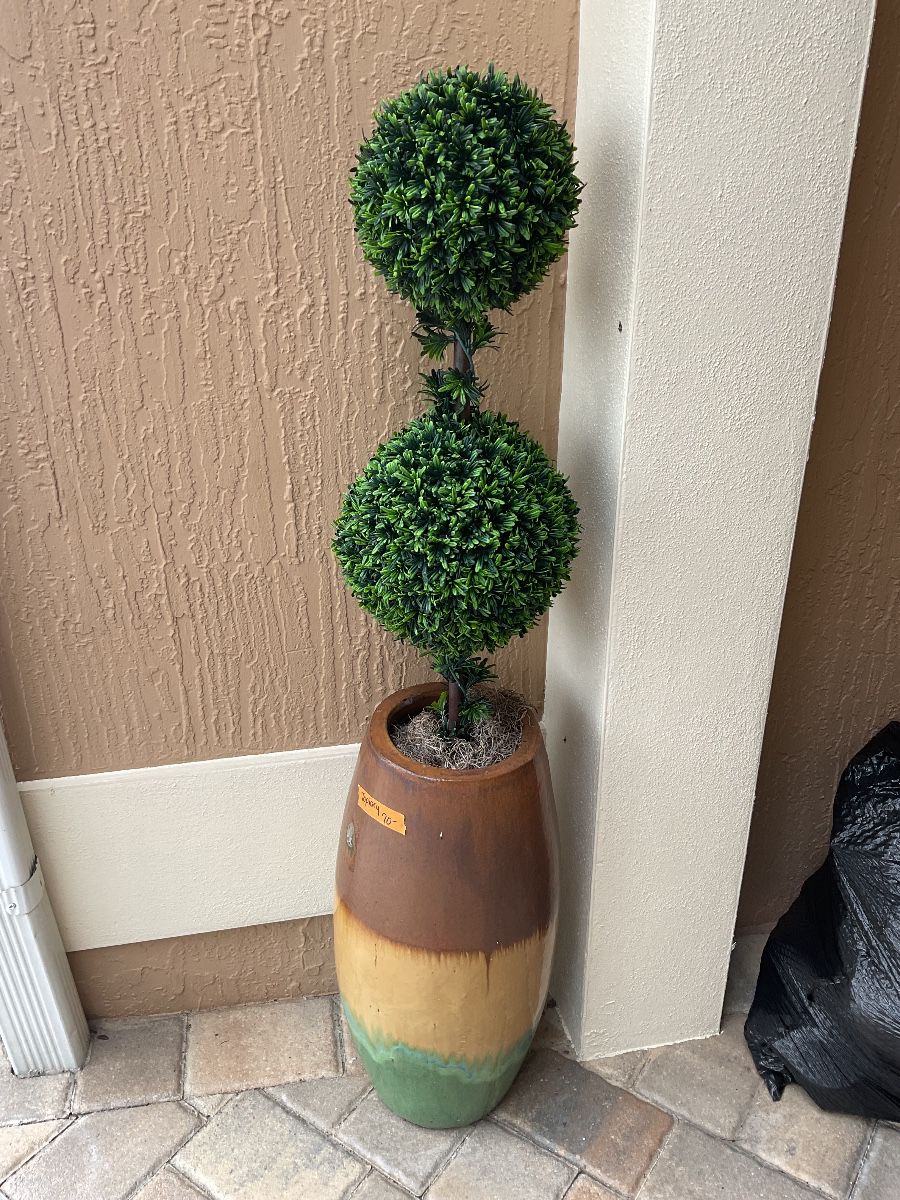 NICE SALE VILLAGE OF PINELLAS at estate sale in The Villages, FL