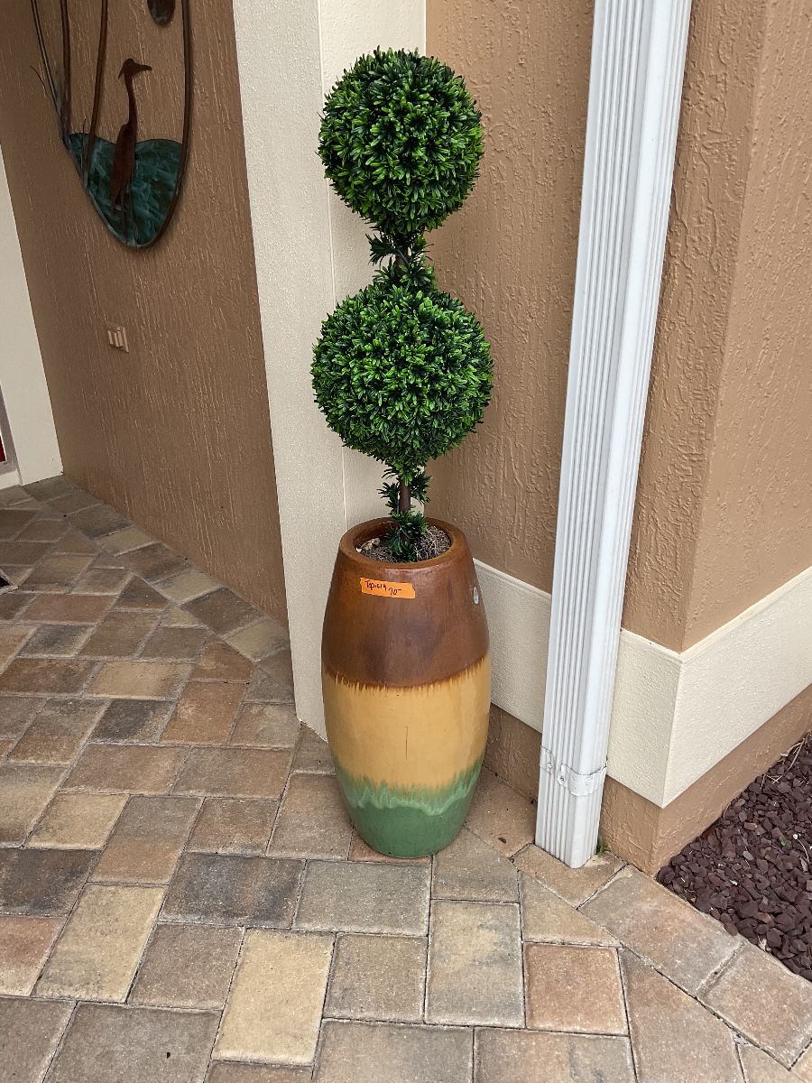 NICE SALE VILLAGE OF PINELLAS at estate sale in The Villages, FL