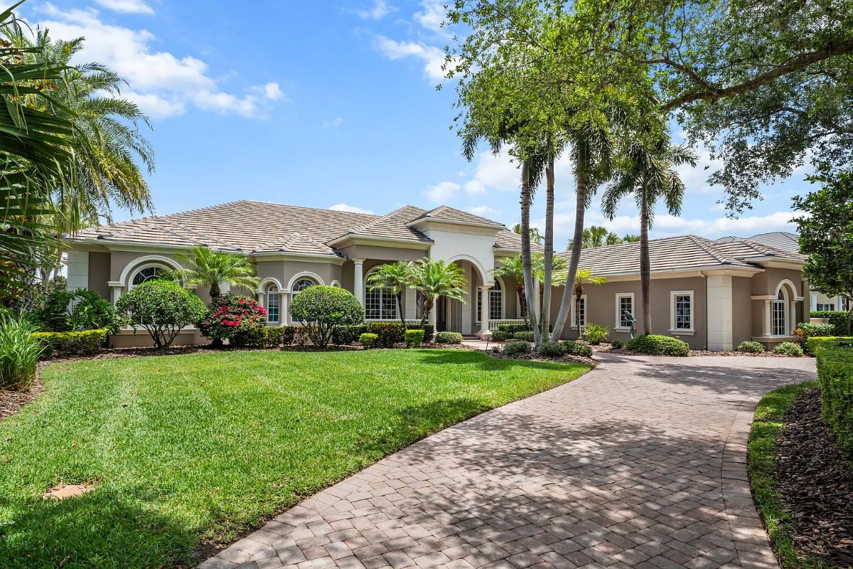 GRAND ESTATE SALE AT THE FOUNDERS CLUB