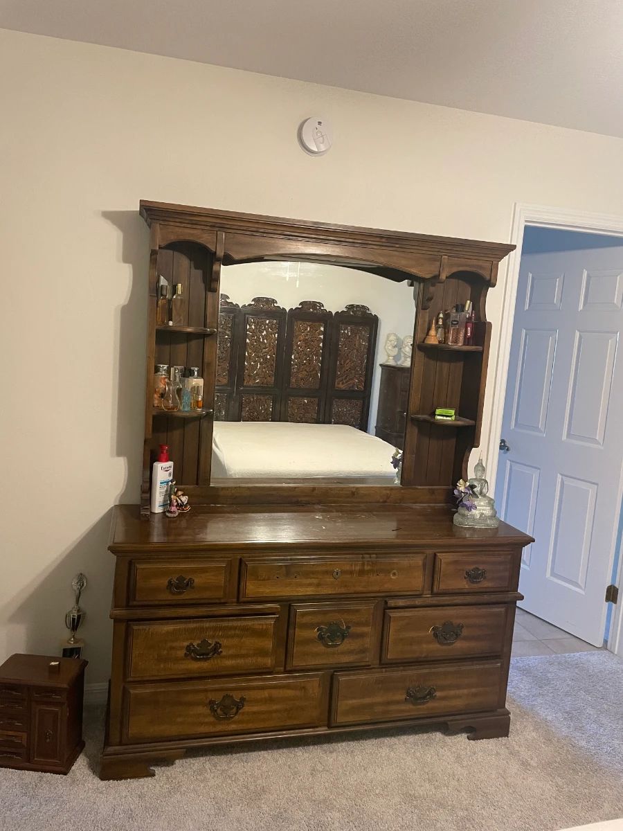 Estate Sale ( Williston) More pictures to come