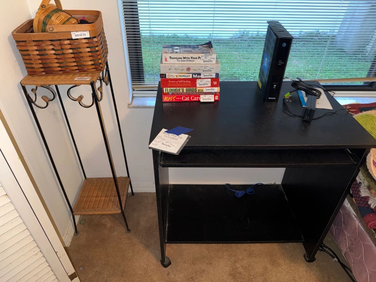Packed Sebastian Estate Sale! Boyd’s Bears, Rare Collectibles, Furniture & So Much More!