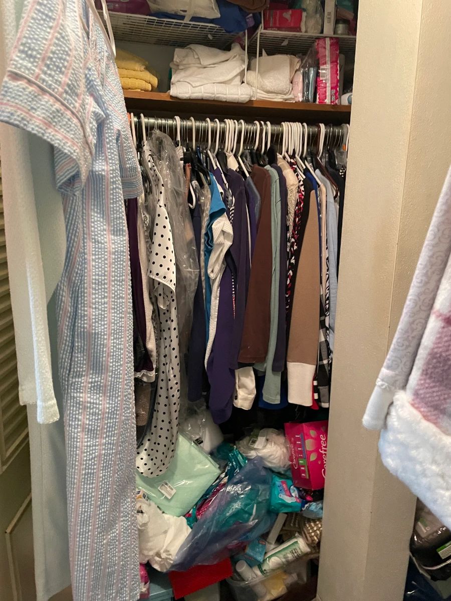 Estate sale ( Williston) By Helping Hands