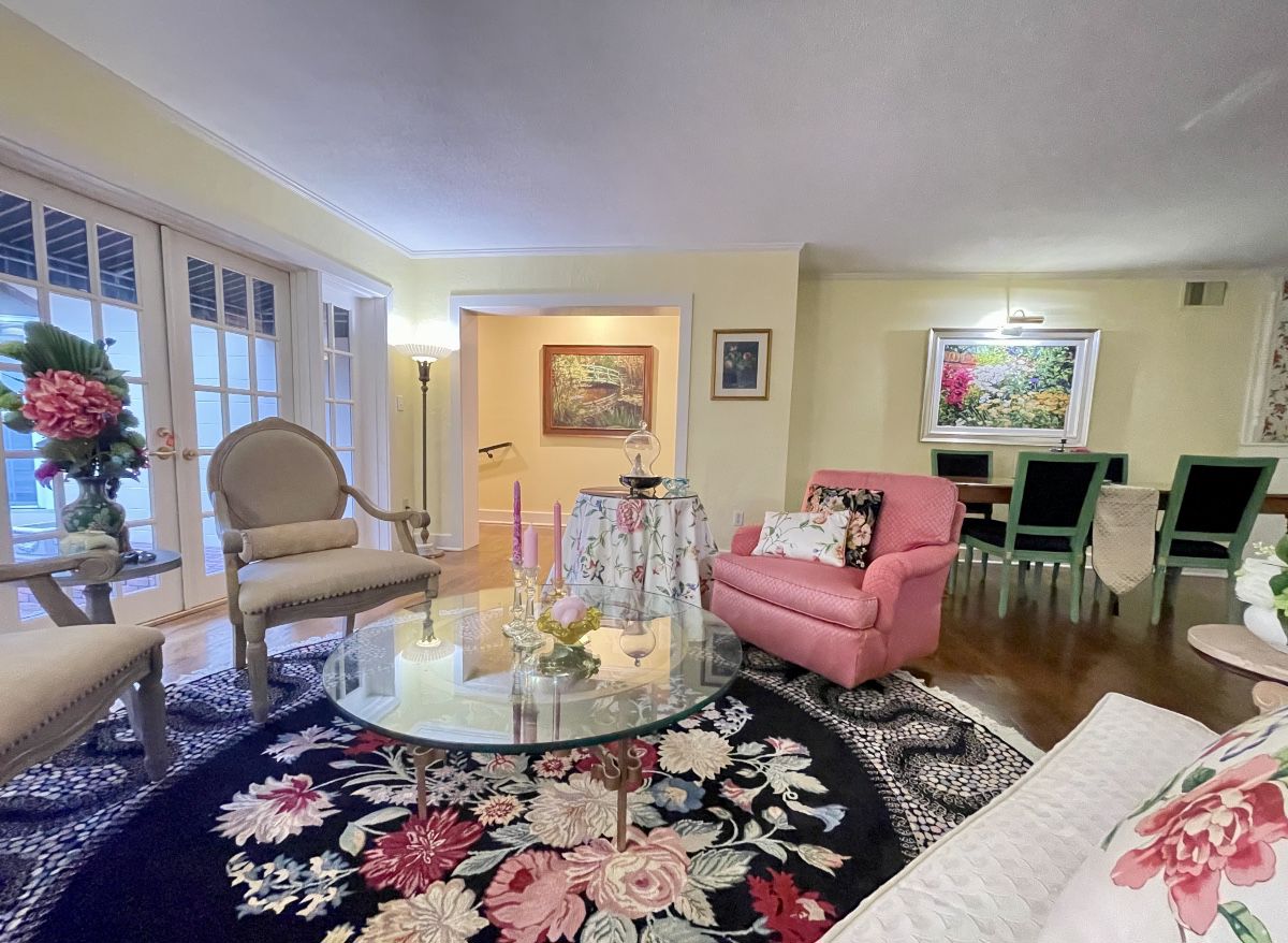 At Your Service Estate Sales in Beacon Hill Historic District