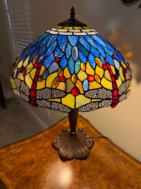 ~Incredible Weatherford Estate Sale! Bernina Sewing, Cargo Trailer, Tiffany Style Lamps & More!!