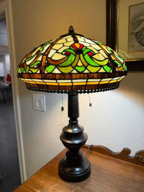 ~Incredible Weatherford Estate Sale! Bernina Sewing, Cargo Trailer, Tiffany Style Lamps & More!!