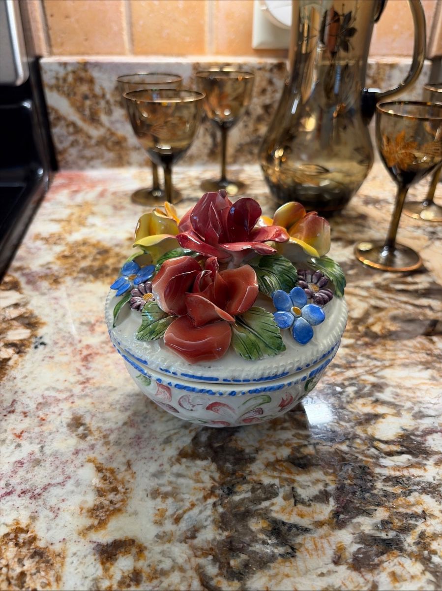 Hathaway Estate Sales - Longwood