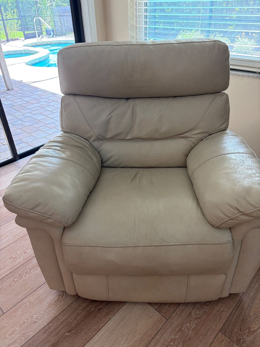 Hathaway Estate Sales - Longwood