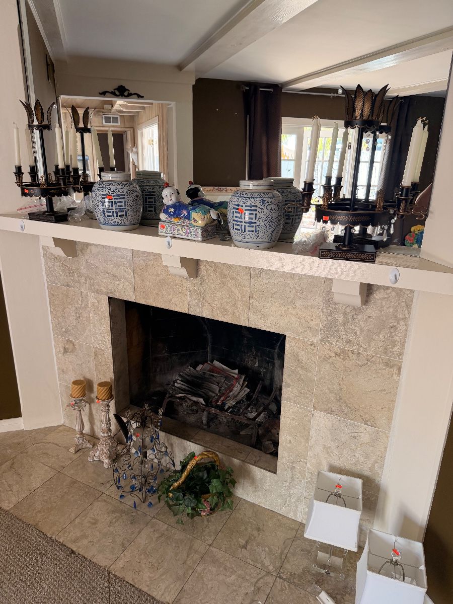 Newport Beach Sale by SoCal Home Clear Outs