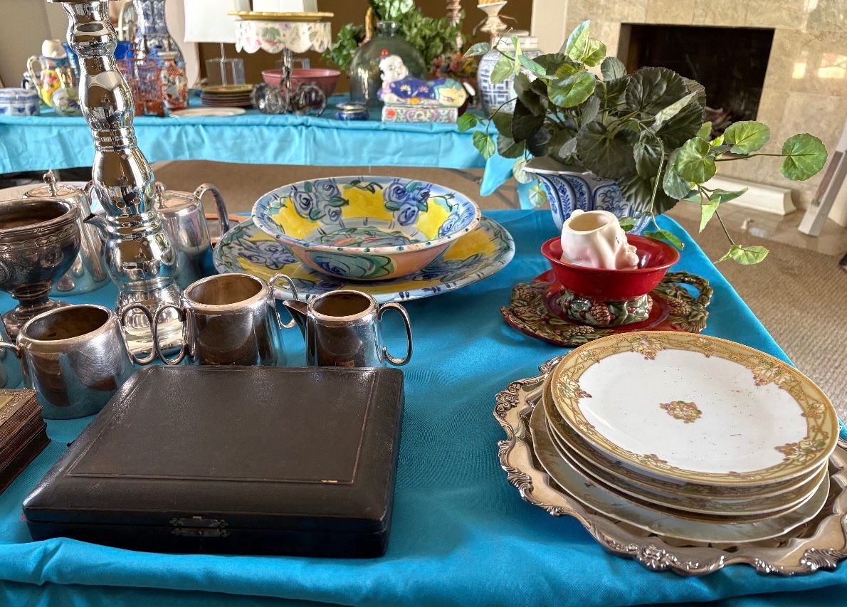 Newport Beach Sale by SoCal Home Clear Outs