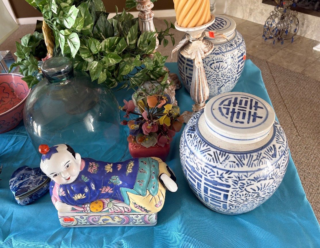 Newport Beach Sale by SoCal Home Clear Outs