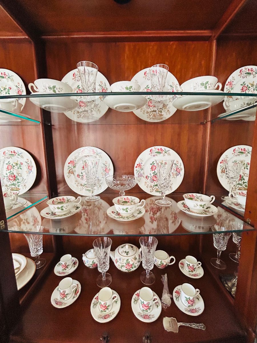 Donna Davis LLC- Great Suwanee Sale Furniture Household and More