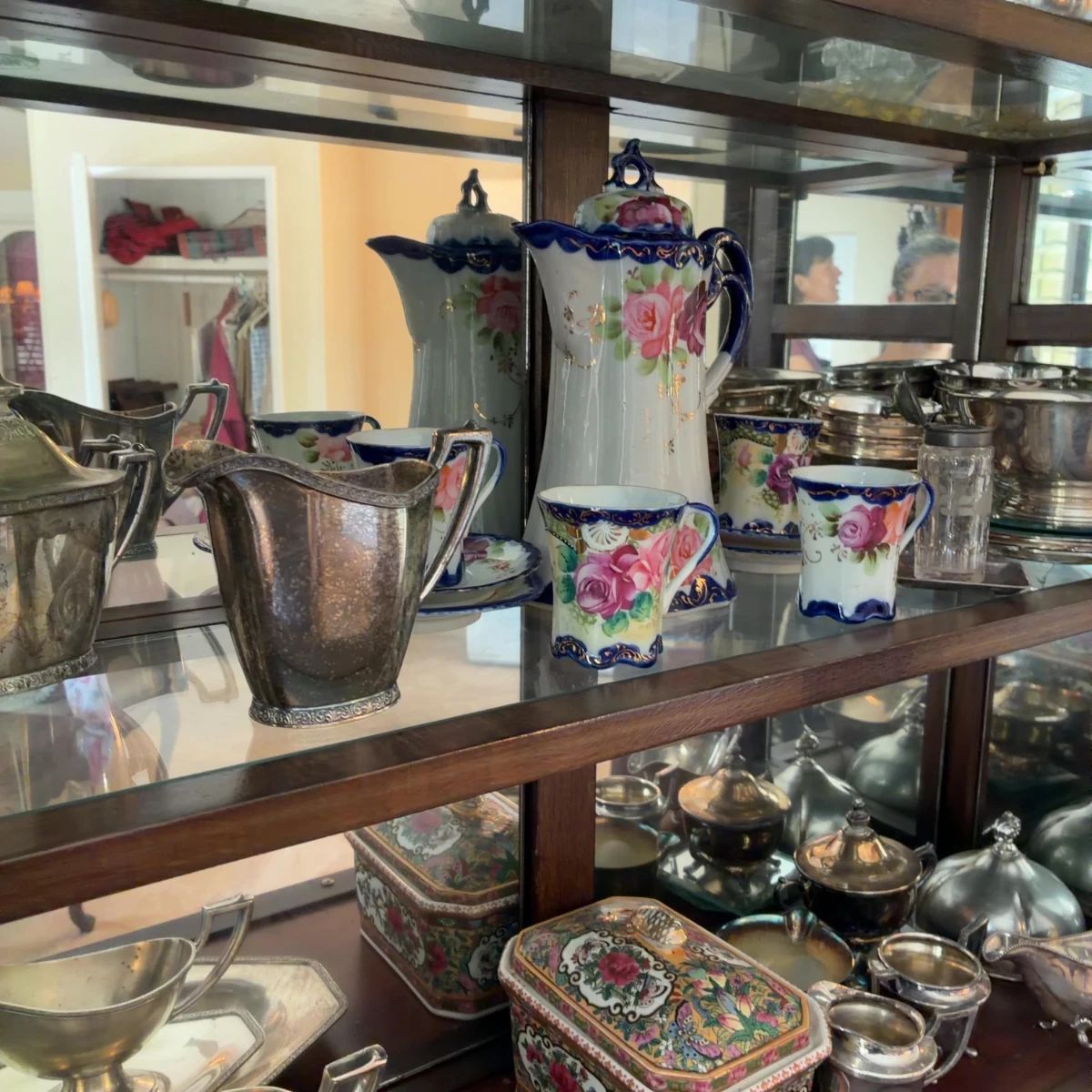 San Juan Capistrano Estate Sale by SoCal Home Clear Outs