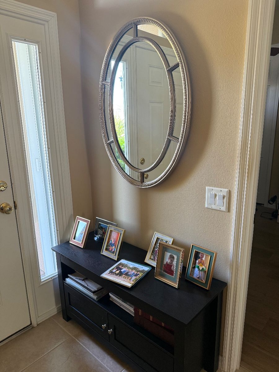 Estate sale in Heritage islse… everything must go! SUPER Clean Items