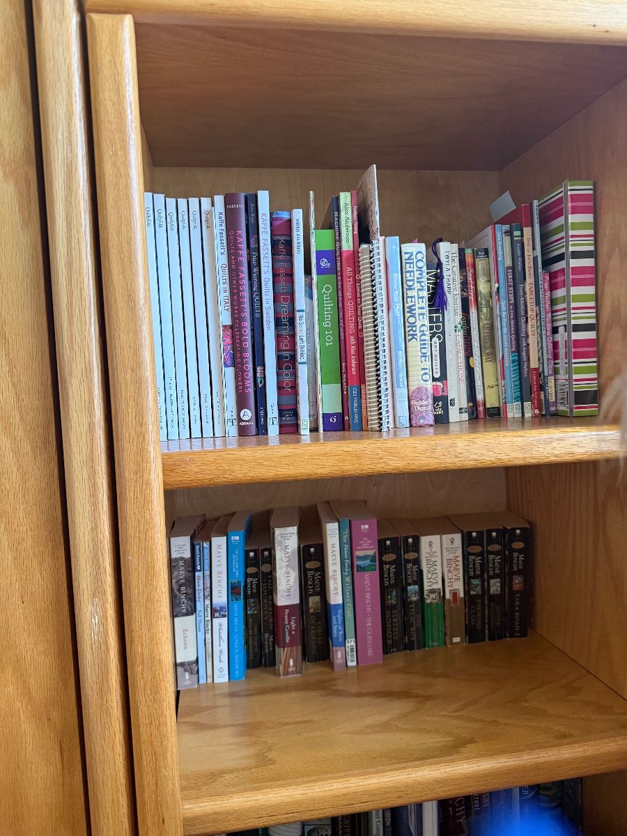 Estate sale in Heritage islse… everything must go! SUPER Clean Items