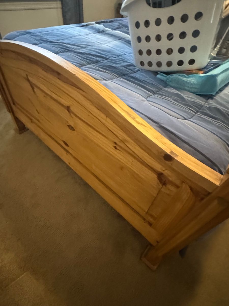 Man Cave Garage and more in Grant with Keep Your Crown On Estate Sales LLC