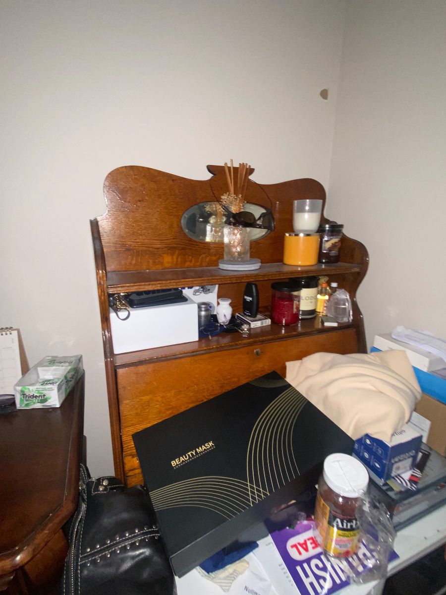 Town n’ Country Estate Sale